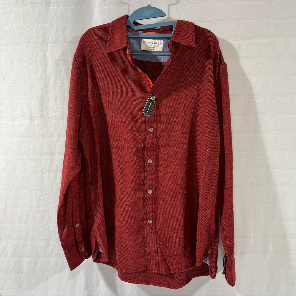 NWT - Hudson & Barrow Men’s Red & Black Large Mountain Flannel Button-up Shirt